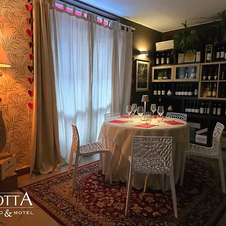 Mhotel Motta Hotel