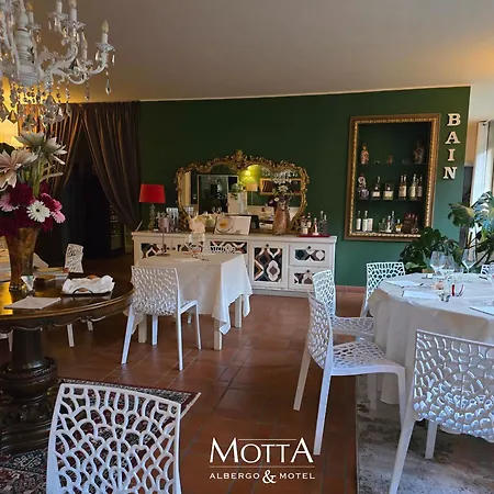 Szálloda Mhotel Motta Costigliole d'Asti