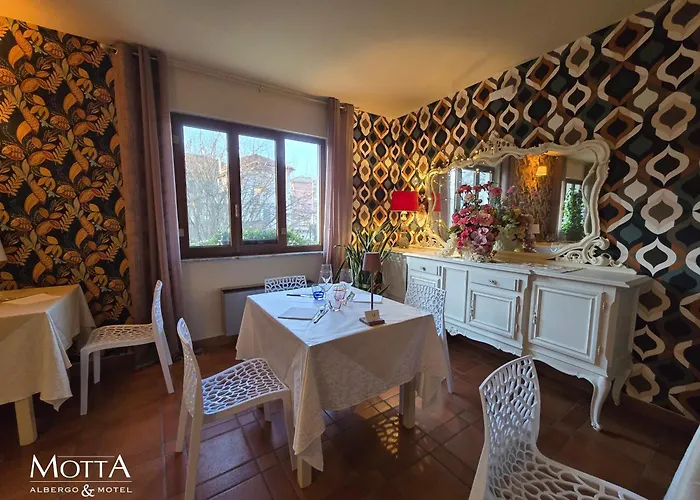 Szálloda Mhotel Motta 3*