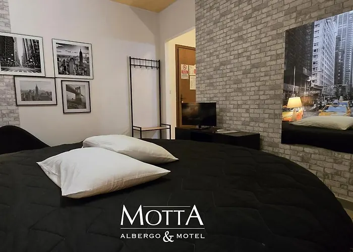 Mhotel Motta 3* Costigliole d'Asti